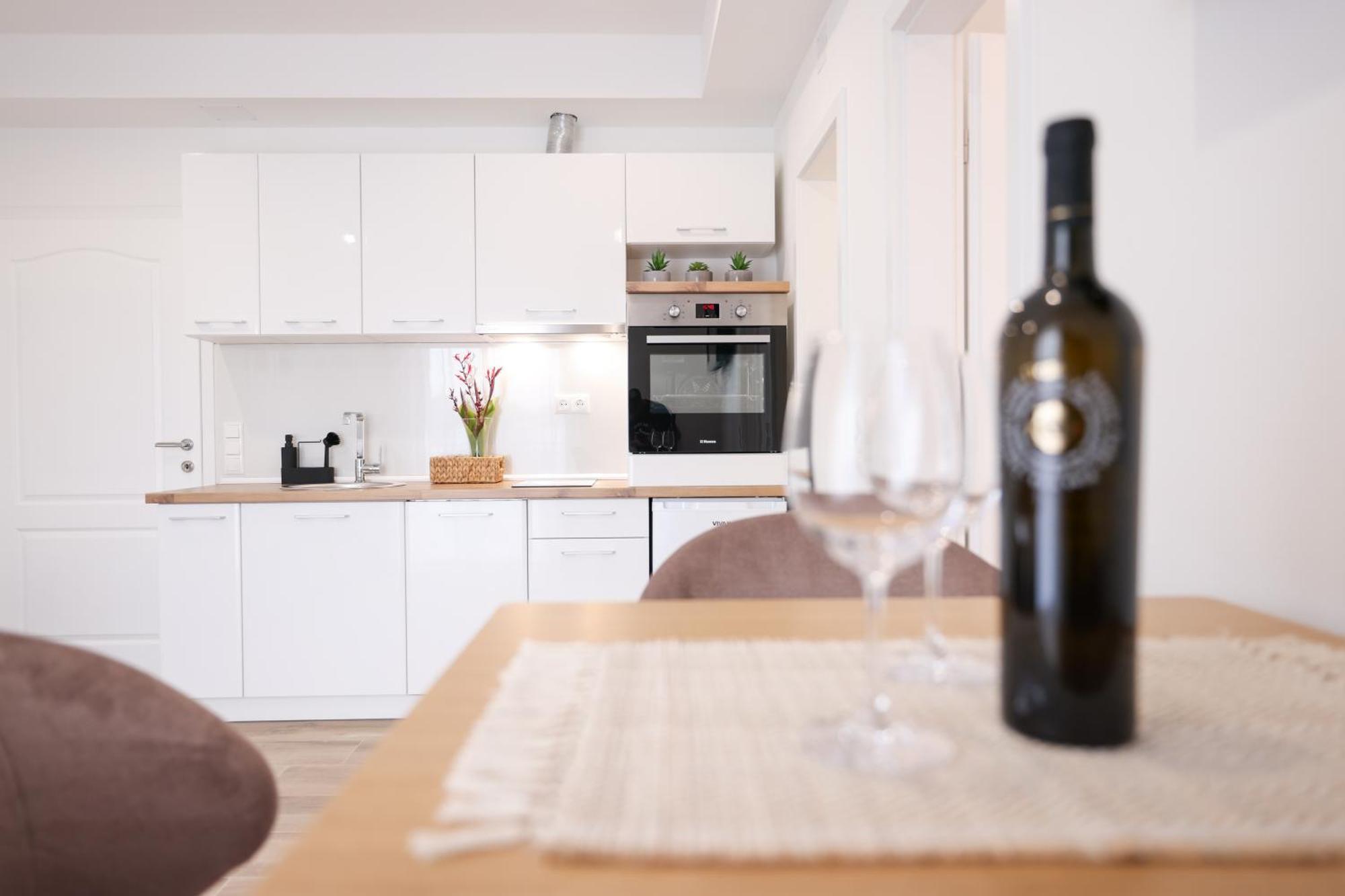 Duo Soles - Apartments With Private Parking Near Zadar Murvica  Kültér fotó