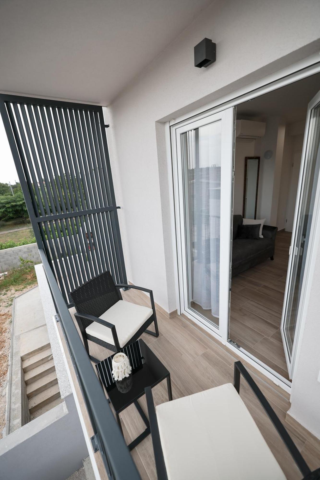 Duo Soles - Apartments With Private Parking Near Zadar Murvica  Kültér fotó