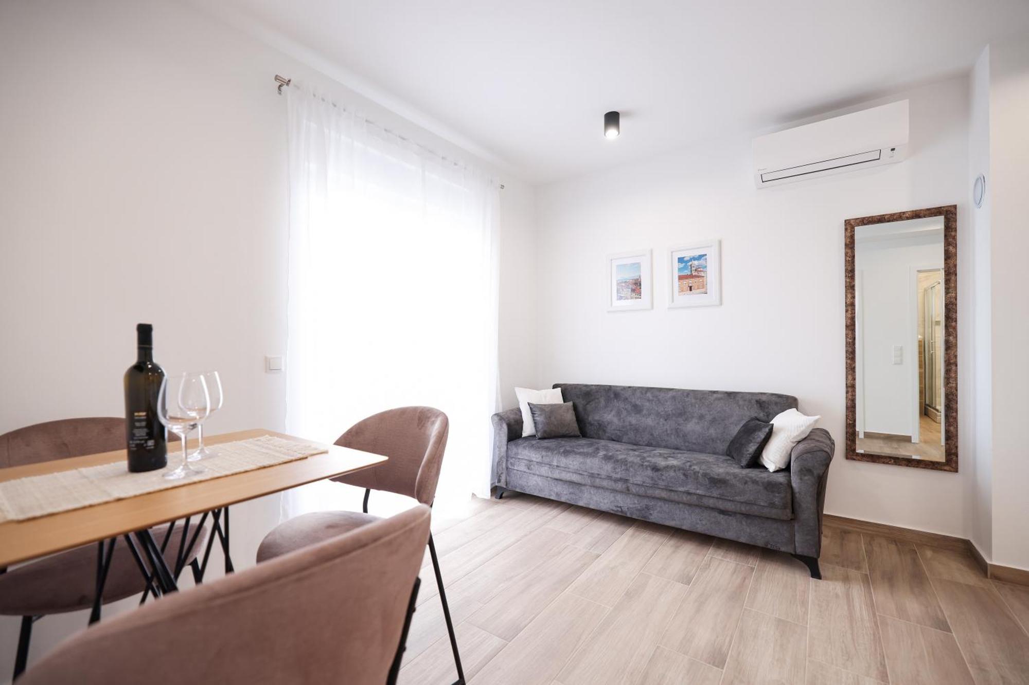 Duo Soles - Apartments With Private Parking Near Zadar Murvica  Kültér fotó